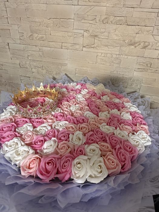 Buchet de trandafiri din sapun PE STOC !