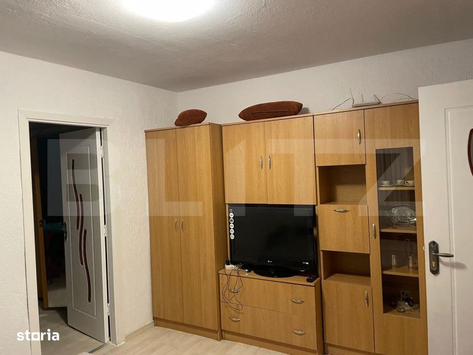 Apartament cu 3 camere, 42MP, Rovinari