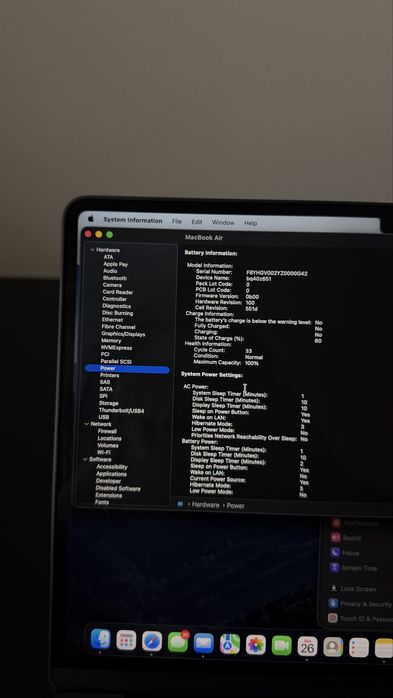 MacBook Air M4 256GB – ca nou, GARANTIE, 100% baterie