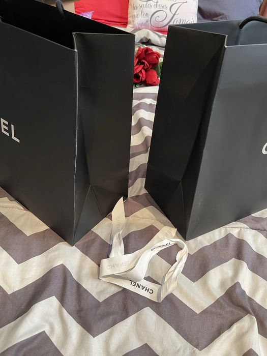 Pungă originală Chanel hârtie calitate include panglica floarea
