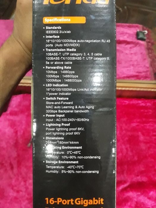 Hub switch TENDA 16 port