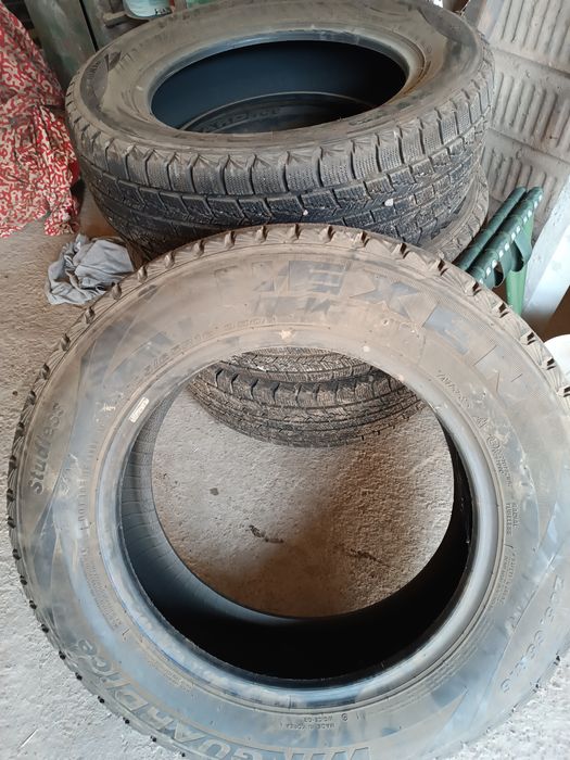 Продам зимние шины