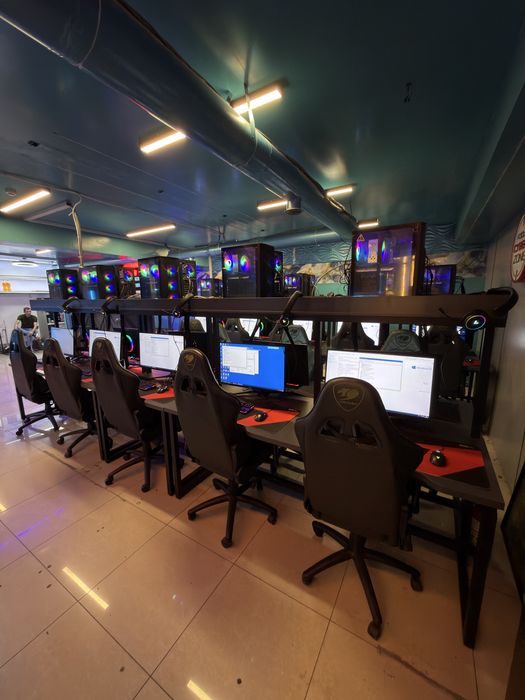 Game Club sotiladi 35ta komp + Server + admin