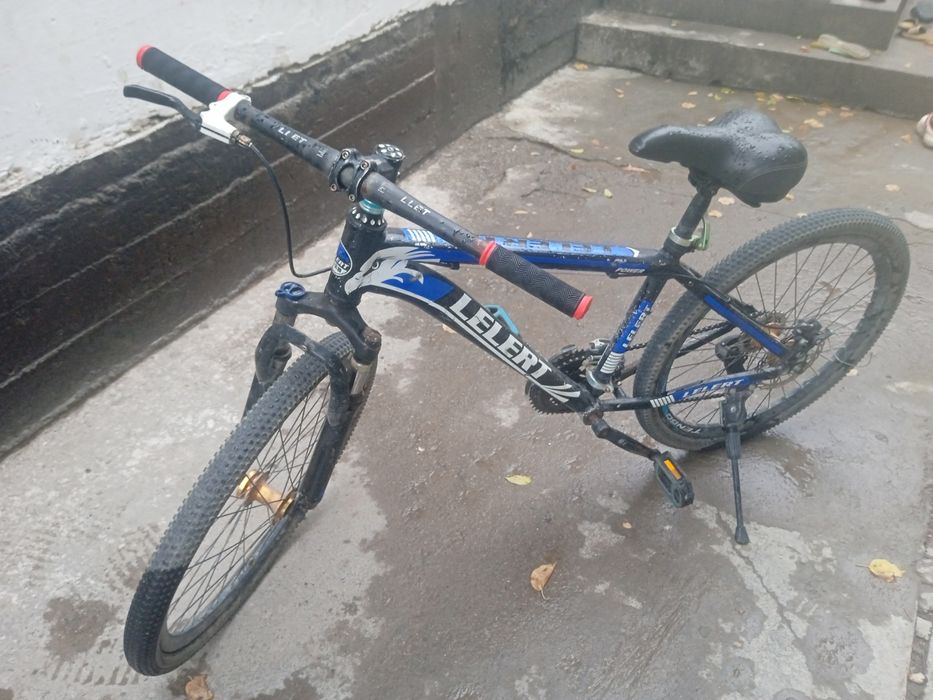 Велик синий едет до 40 км ч