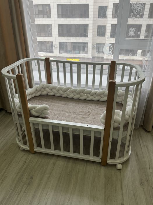 Детская кроватка