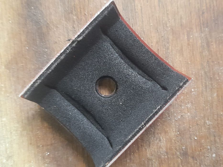 Calota fixare panouri sandwich.