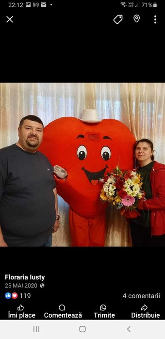 Vand 4 costume pt petreceri