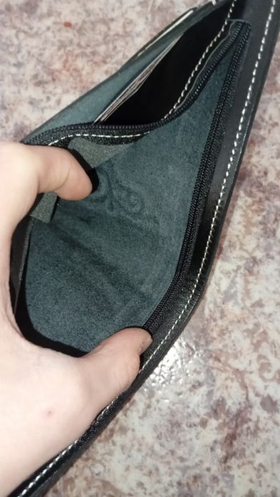 Кошолек парьмен продам