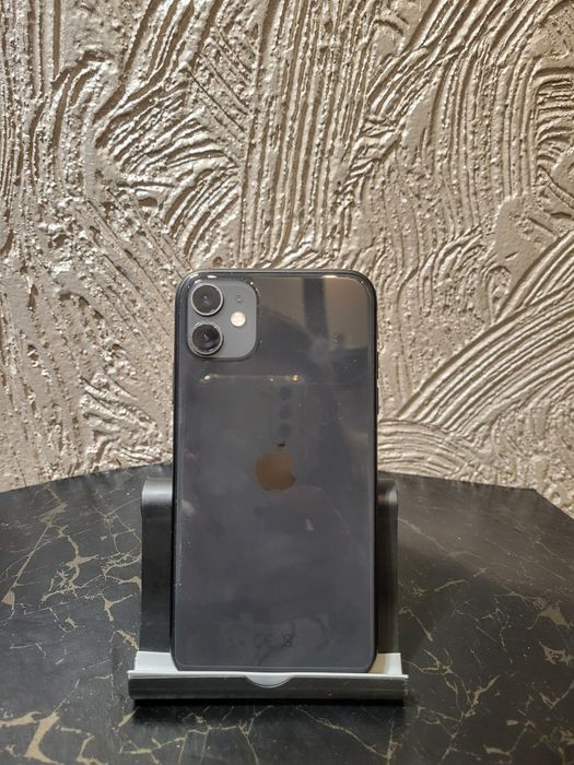Продам IPhone 11