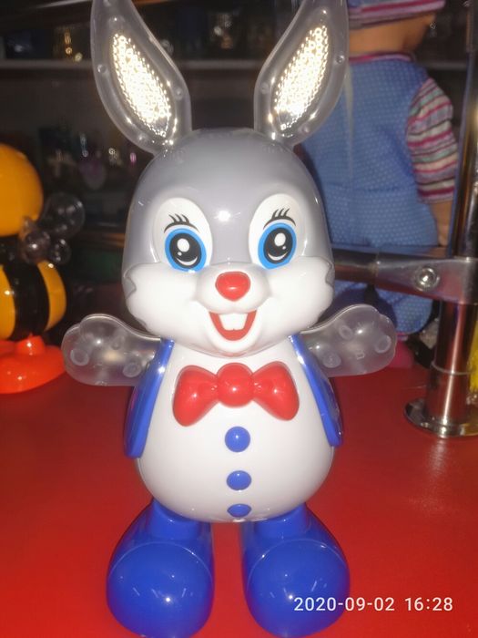 Игрушки музыкальные новые.