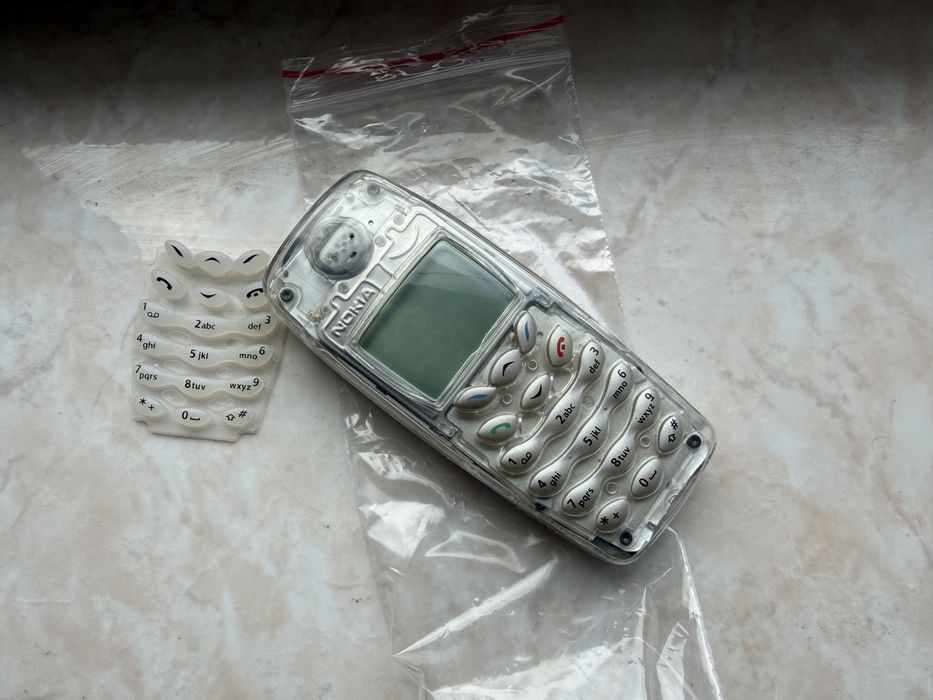 Nokia 3410 transparent! Meniu in limba romana! ! Acumulator nou nout!