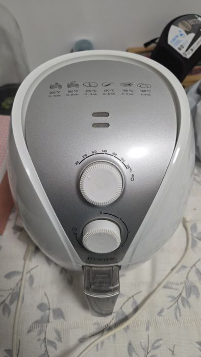 Air fryer /friteuza de aer