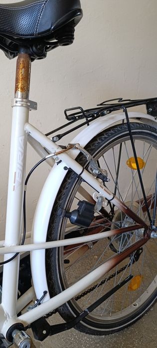 Bicicletă damă BIRIA ,aproape nouă ,de vânzare în stare bună de funcționare !