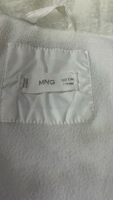 Пуховик куртка от Mango 122 рост 7 лет