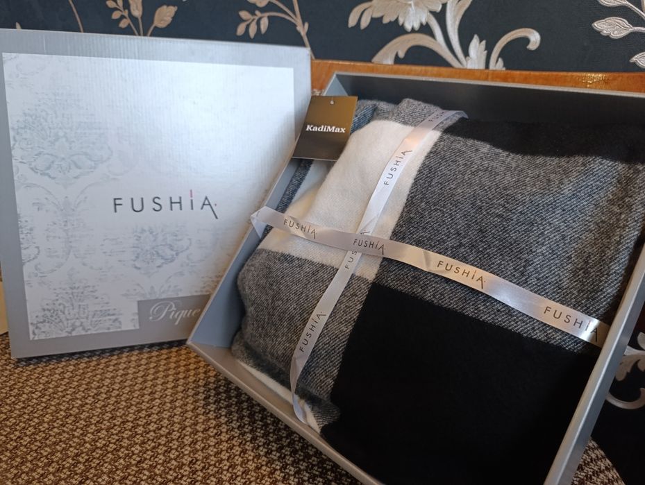 Большой теплый женский кашемировый шарф,подарочный вариант