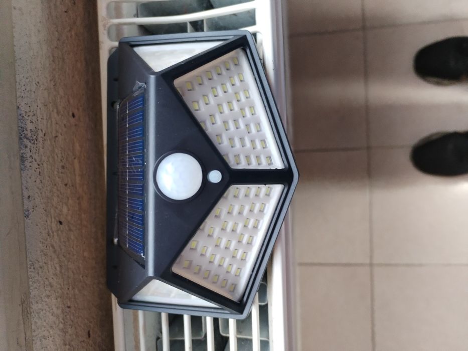 Led Соларна лапна със сензор за движение