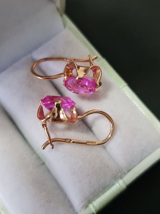 Золотые советские серьги с рубином