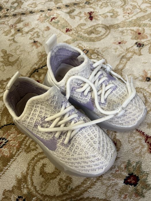 Продам летние кроссовки на девочку