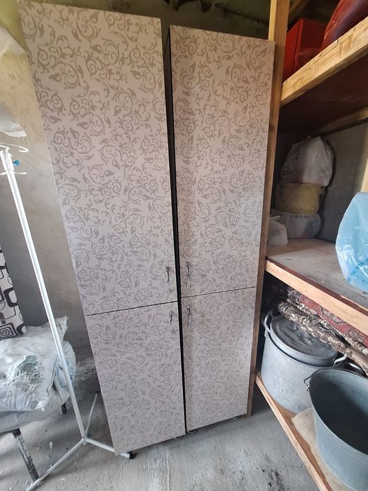 Сатылады стол стулья морозильник кух мебель