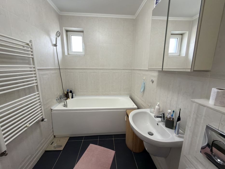 Inchiriez apartament 2 camere, centrala proprie, 55mp, zona Ctin Brâncoveanu, STB 381, 77