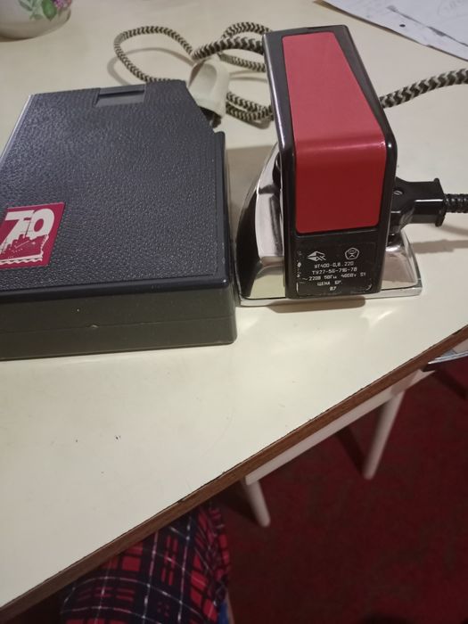 Утюг советский со знаком качества