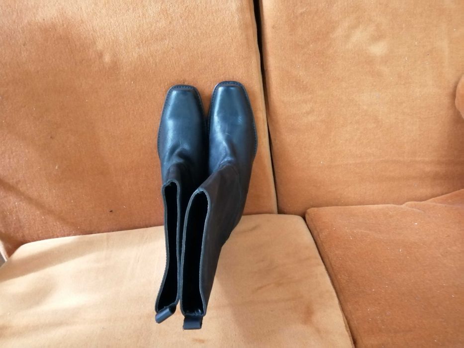 Качесвени ботуши от естествена кожа