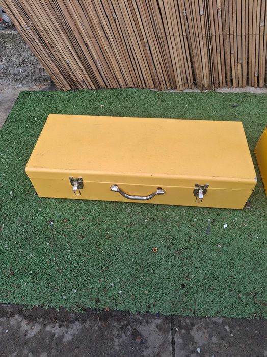 Метални кутии ..