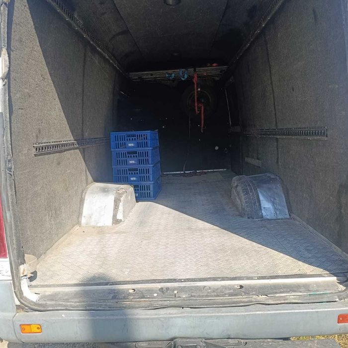 Vând Sprinter 416 motor 2700