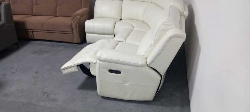ПРОМОЦИЯ! Светло кремав ъглов диван с електрически релакс механизъм