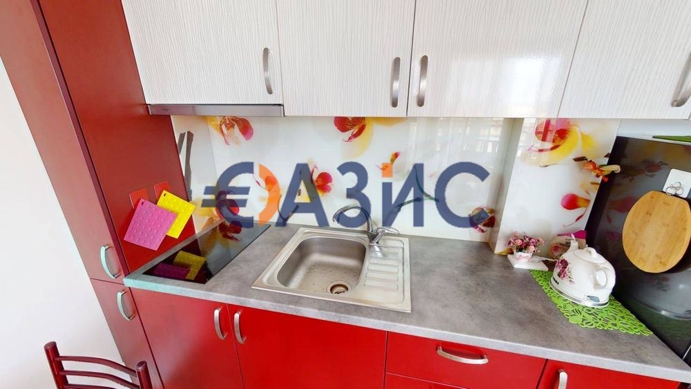 Продава се Едностаен апартамент в Несебър - 37 кв.м за 1406 €/кв.м - Снимка #1