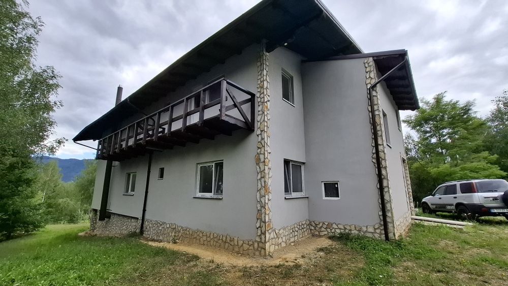 Vila 640mp utili Zarnesti Piatra Craiului