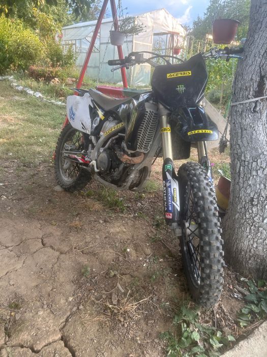 Продавам yamaha yzf 450 2009