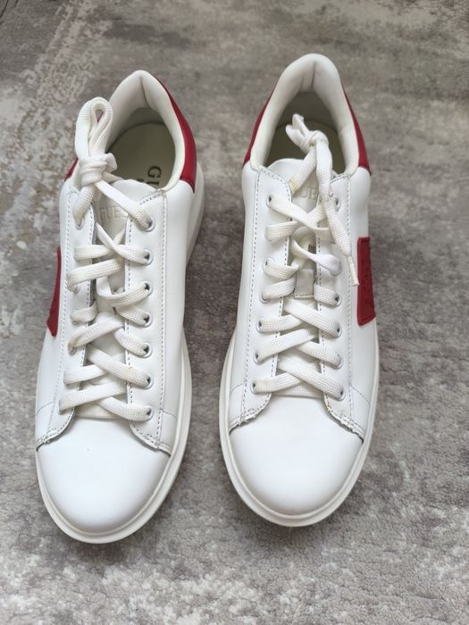 Adidasi Guess / Nike Piele