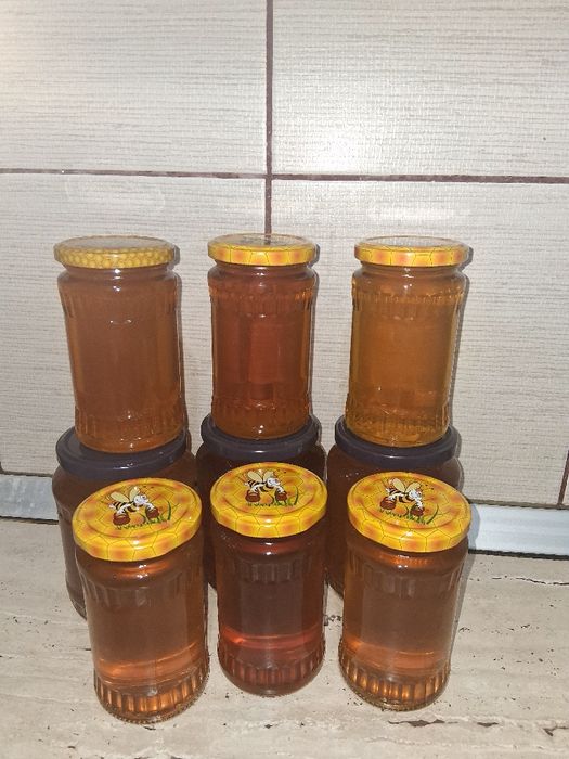 Vând miere de albine 30 kg