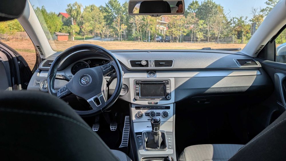 VW Passat Alltrack 2013