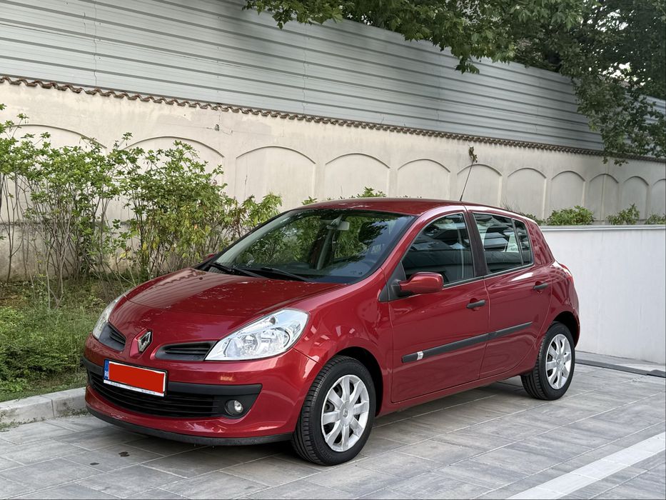 Renault Clio Unic Proprietar 1.4 16V 98 cp benzina cu climatronic