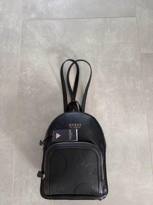 Дамска раница Guess