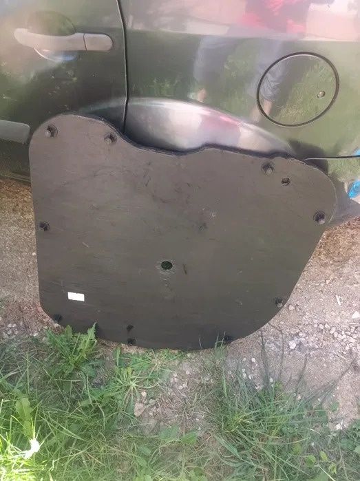 Rulou porbagaj ford si capac roata rezerva