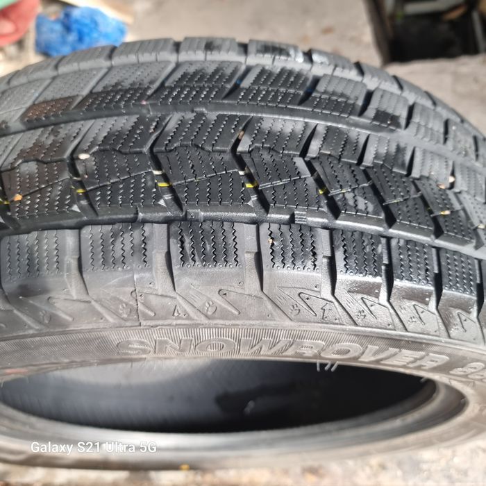 Продаю Шины комплект Новые