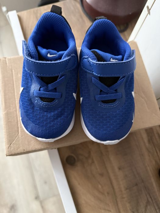 Детски маратонки Nike Revolution 21 номер