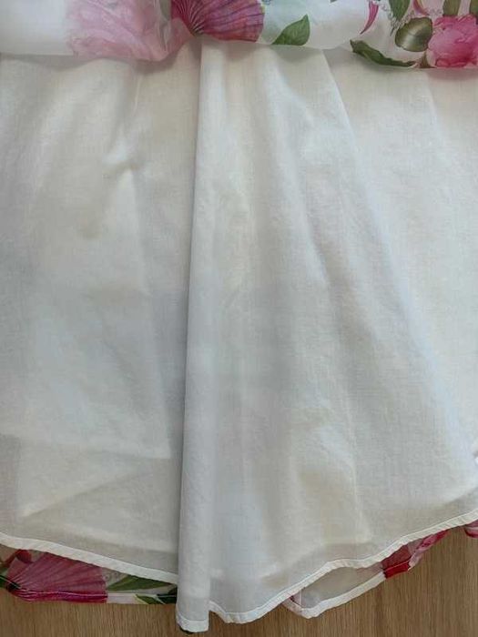 Прекрасна рокля Guess, 14г., 164см.