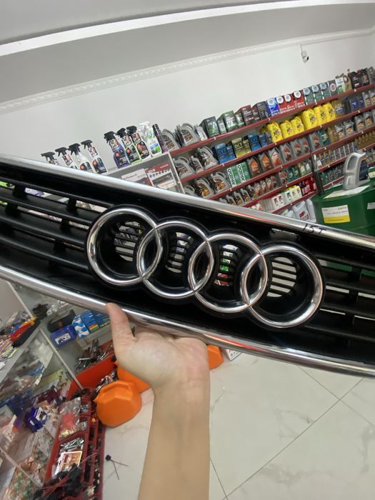 решетка радиатора Audi A6 C5