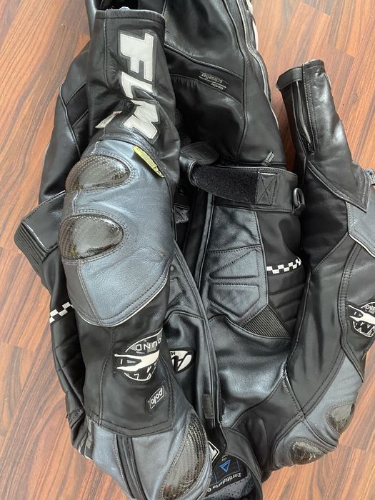 Conbinezon moto FLM GREYHOUND carbon