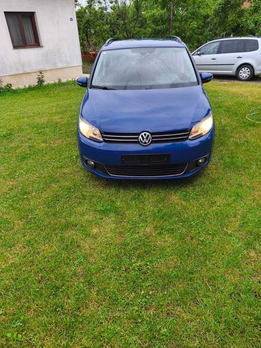 VOLKSWAGEN Touran 2011 — imagine 4