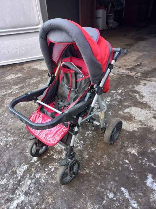 Продам детскую коляску.