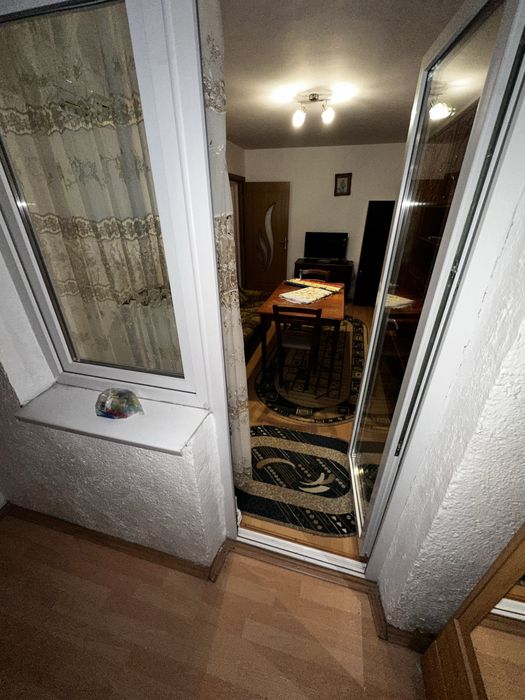 Vand apartament 3 camere, centrala, clima, Vlaicu etajul 4