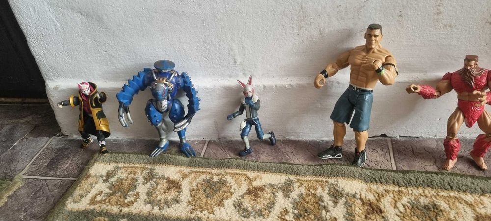 Bakugan,Power rangers ,Marwel ,Toy story,Zip Zods etc