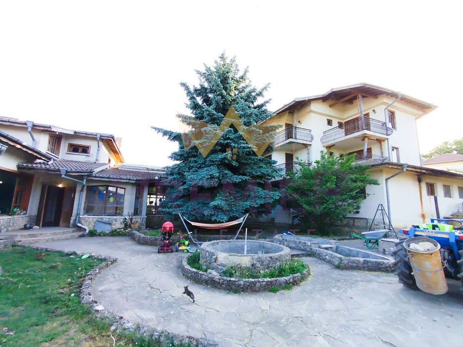 Къща в Варна, област-с.Климентово площ 1365 цена 230000