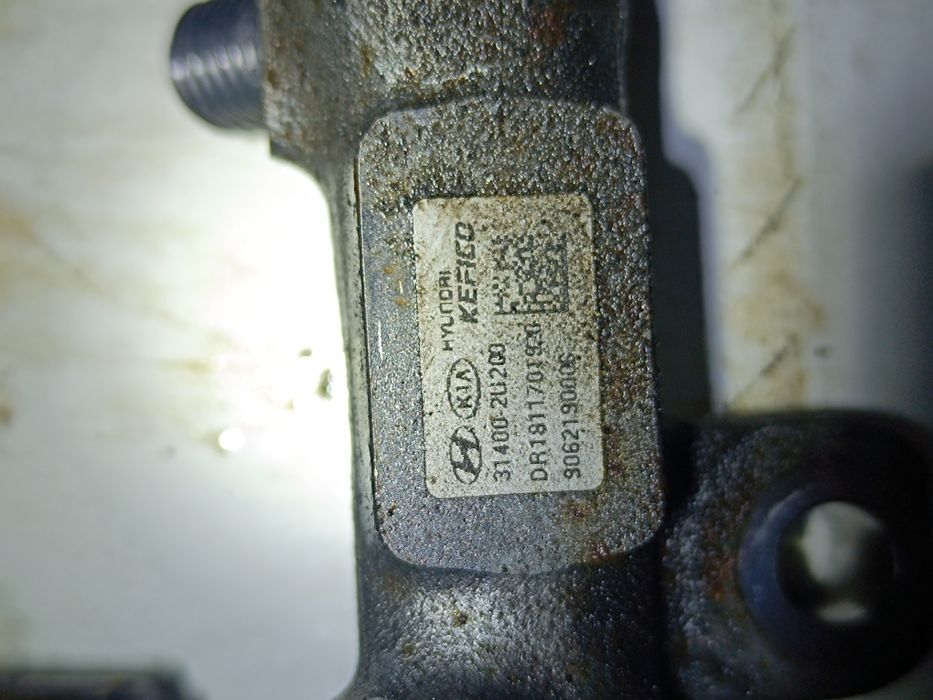 4 бр дюзи , ГНП помпа , рейл, тръбички за Хюндай и Киа 1.6 CRDI D4FE