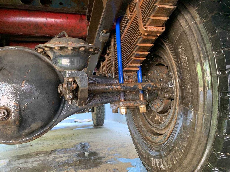 Зил сотилади.Узимники